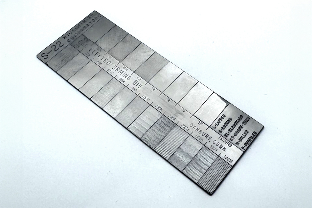 gar s-32 surface comparator